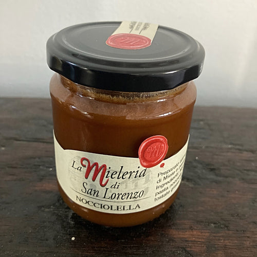 Miele nocciolelle / Honing uit Le Marche met notenpasta (250g)